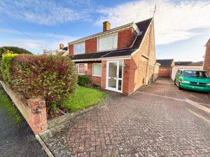 Photo 17- click for photo gallery